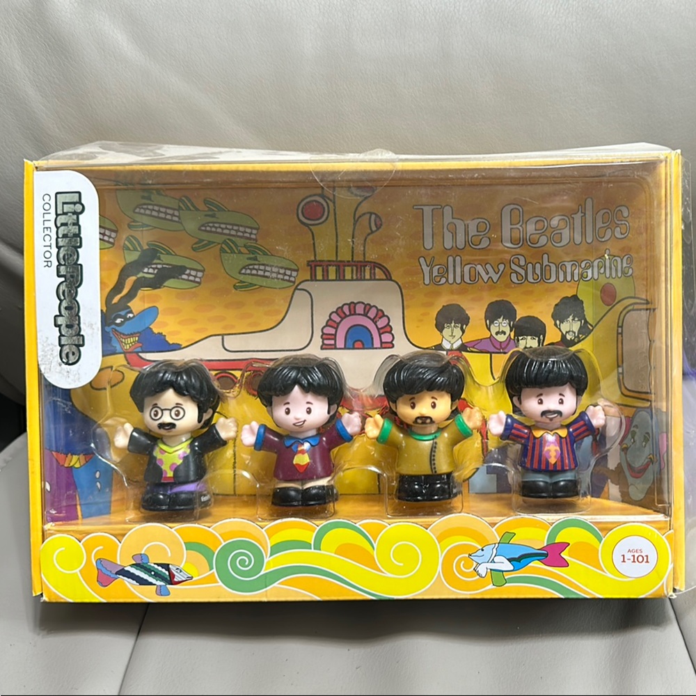 The Beatles Yellow and Purple Action Figures Playset